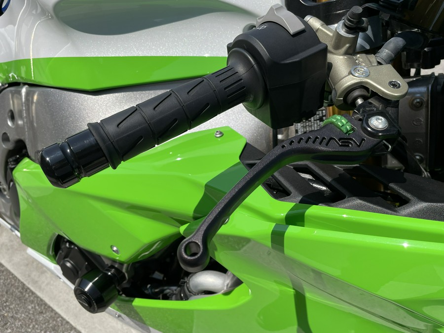 2024 Kawasaki Ninja® ZX™-10R 40th Anniversary Edition ABS