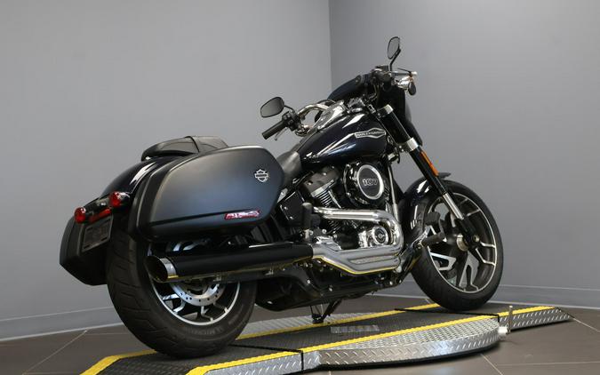 2019 Harley-Davidson® Sport Glide™ Midnight Blue