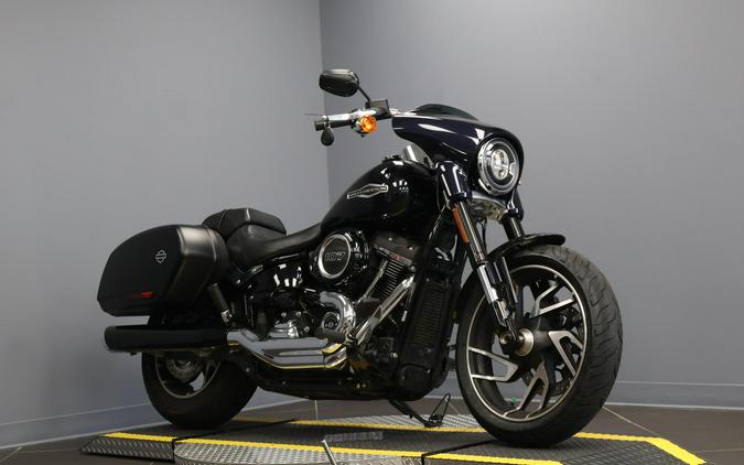 2019 Harley-Davidson® Sport Glide™ Midnight Blue
