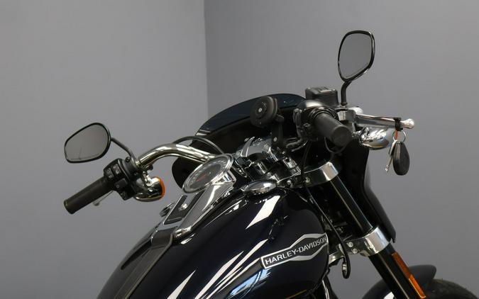 2019 Harley-Davidson® Sport Glide™ Midnight Blue