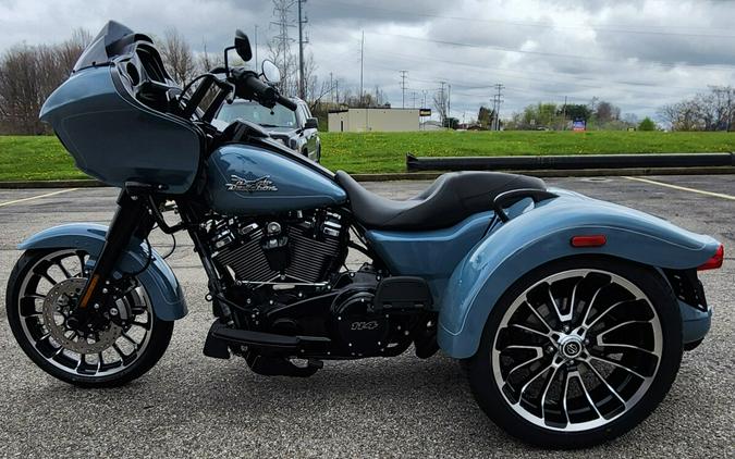 2024 Harley-Davidson Road Glide 3 FLTRT SHARKSKIN W/ PINSTRIPE