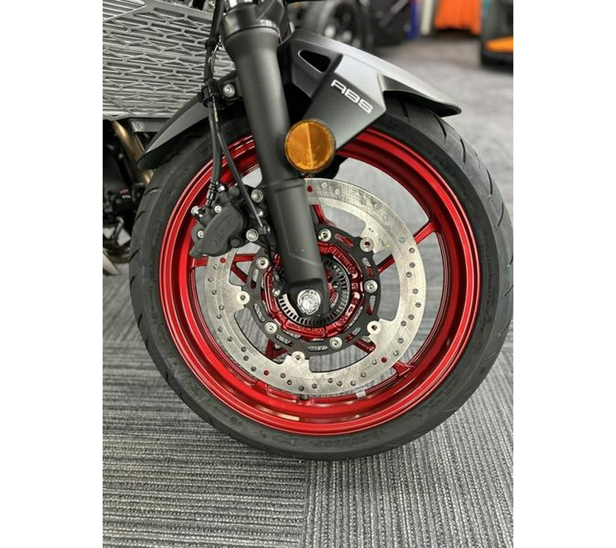 2025 Kawasaki Z500 SE ABS