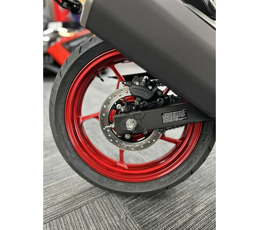 2025 Kawasaki Z500 SE ABS