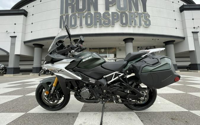 2024 Suzuki GSX-S1000GX+