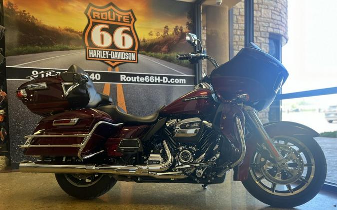 2017 Harley-Davidson Road Glide Ultra Two-Tone Mysterious Red Sunglo/Velocit