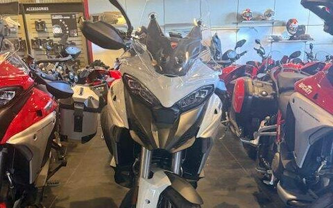 2024 Ducati MULTISTRADA V4S T/R
