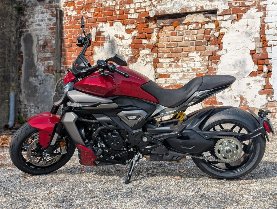 2026 Ducati XDIAVEL V4