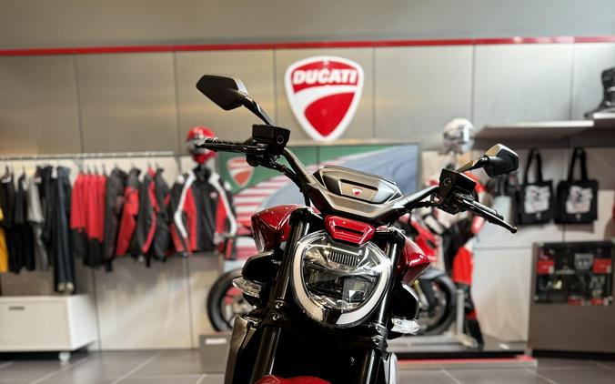 2026 Ducati XDIAVEL V4