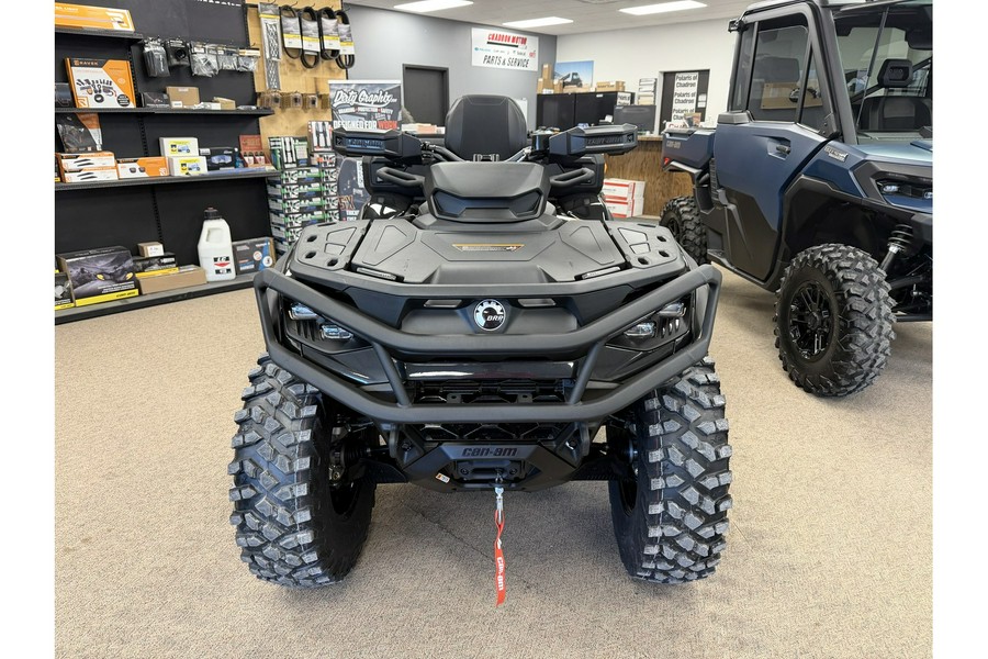 2026 Can-Am Outlander™ MAX 6x6 Backcountry 1000R