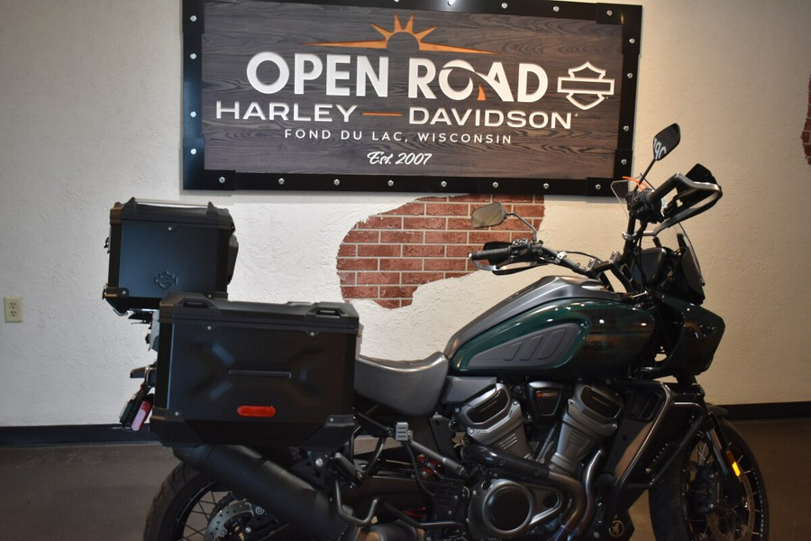 2024 Harley-Davidson® Pan America® 1250 Special Alpine Green