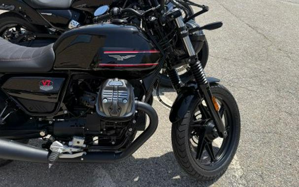2023 Moto Guzzi V7 Special Edition