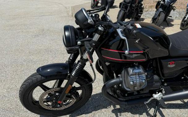 2023 Moto Guzzi V7 Special Edition