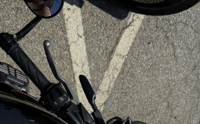 2023 Moto Guzzi V7 Special Edition