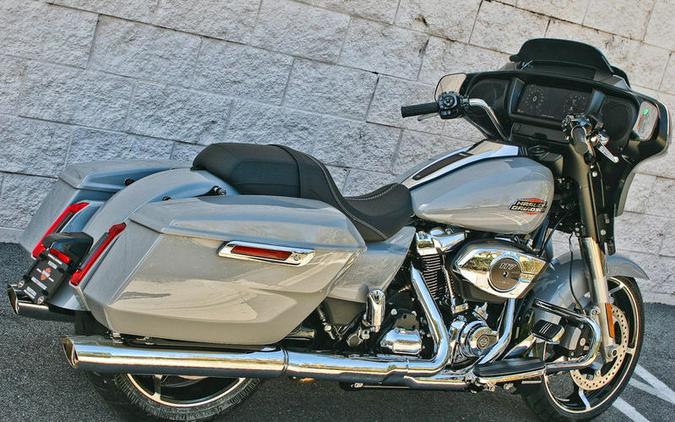 2024 Harley-Davidson® Street Glide® Base