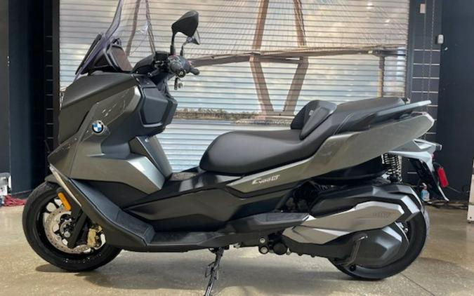 2024 BMW C 400 GT Triple Black