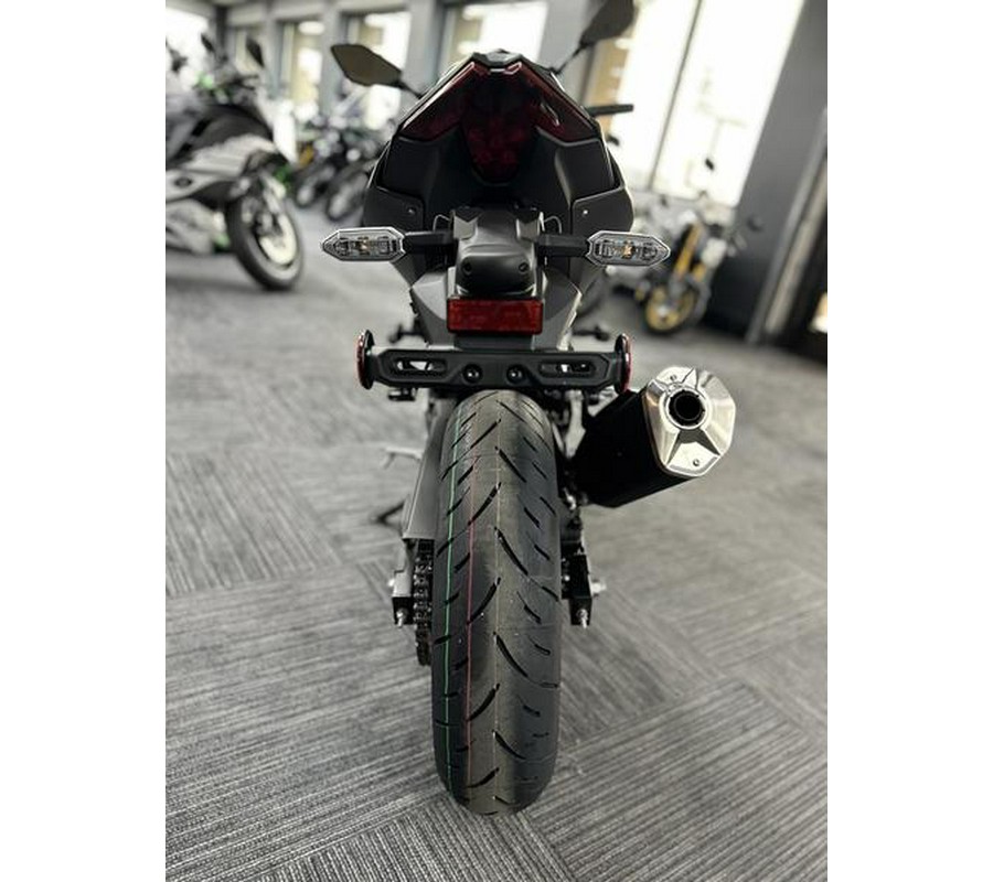 2025 Kawasaki Z500 SE ABS