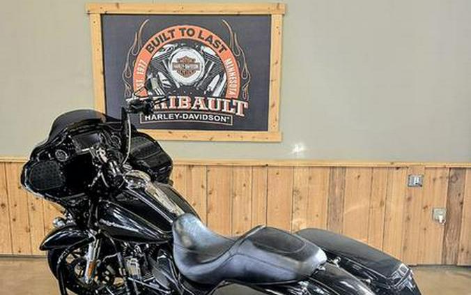 2016 Harley-Davidson® FLTRXS - Road Glide® Special