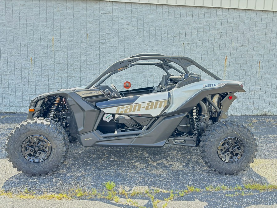 2024 Can-Am™ Maverick X3 DS TURBO RR