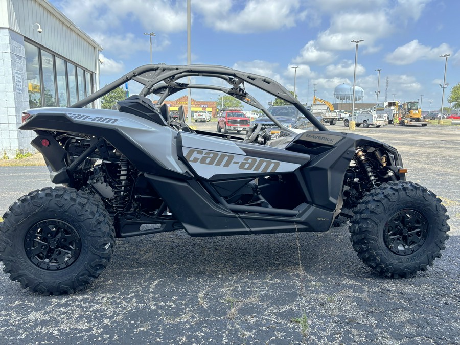 2024 Can-Am™ Maverick X3 DS TURBO RR