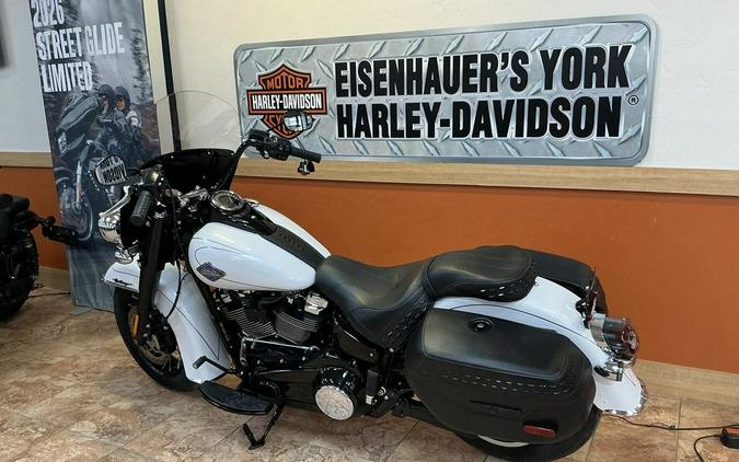 2025 Harley-Davidson® FLHC - Heritage Classic