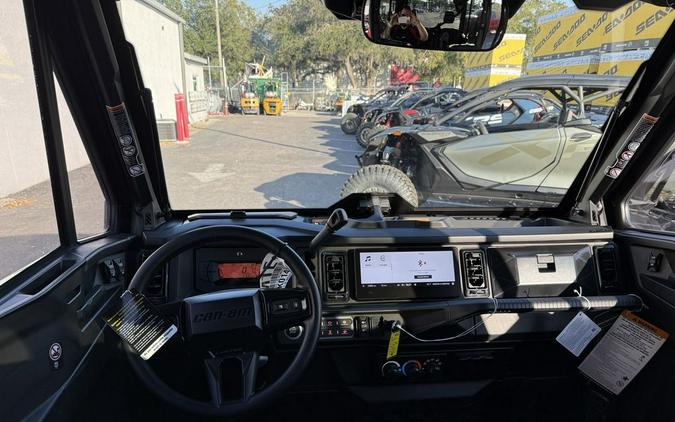 2026 Can-Am® Defender MAX Limited HD11