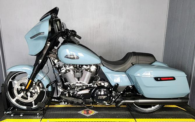 2024 Harley-Davidson Street Glide® FLHX SHARKSKIN