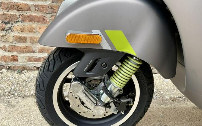 2023 Vespa GTS 300 Super Tech