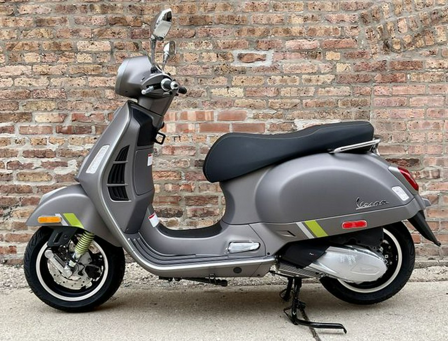 2023 Vespa GTS 300 Super Tech