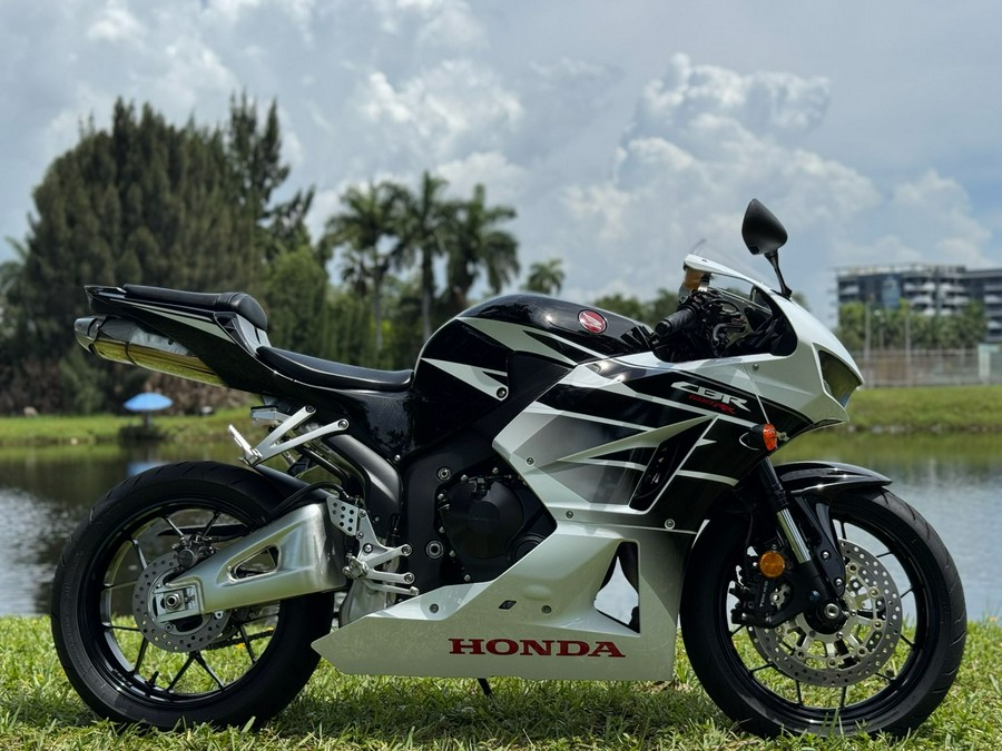 2016 Honda CBR600RR
