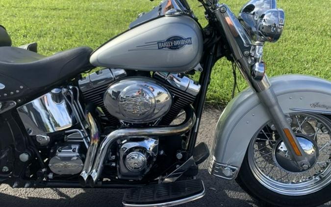 2005 Harley-Davidson® FLSTC - Heritage Softail® Classic