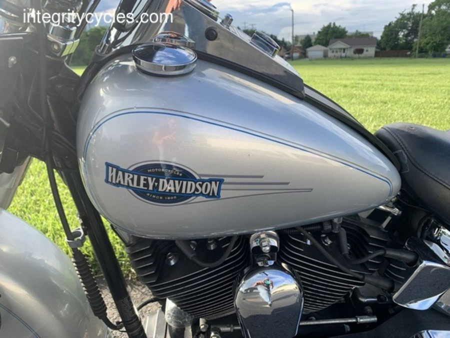 2005 Harley-Davidson® FLSTC - Heritage Softail® Classic