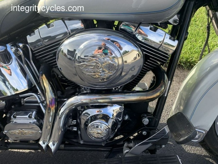 2005 Harley-Davidson® FLSTC - Heritage Softail® Classic