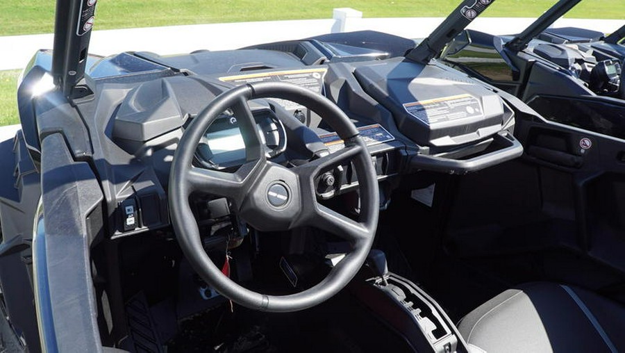 2025 Can-Am® Maverick Sport DPS 1000R