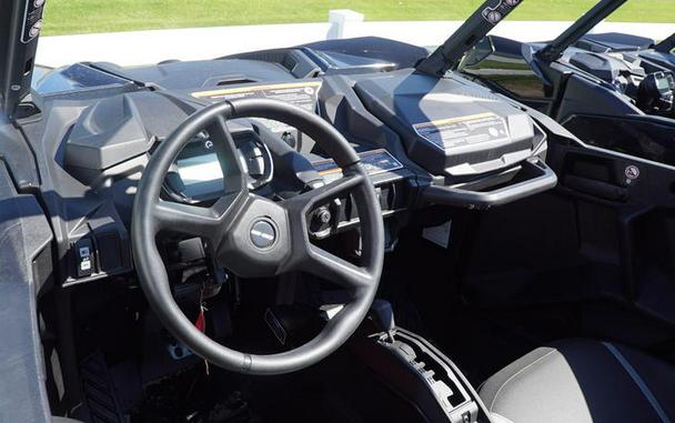 2025 Can-Am® Maverick Sport DPS 1000R