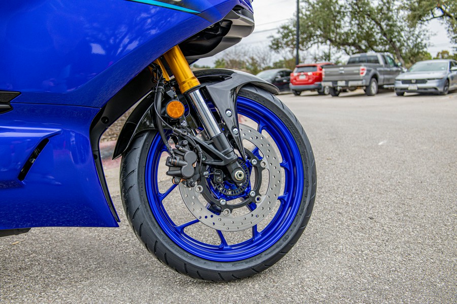 2026 YAMAHA YZFR3ATL
