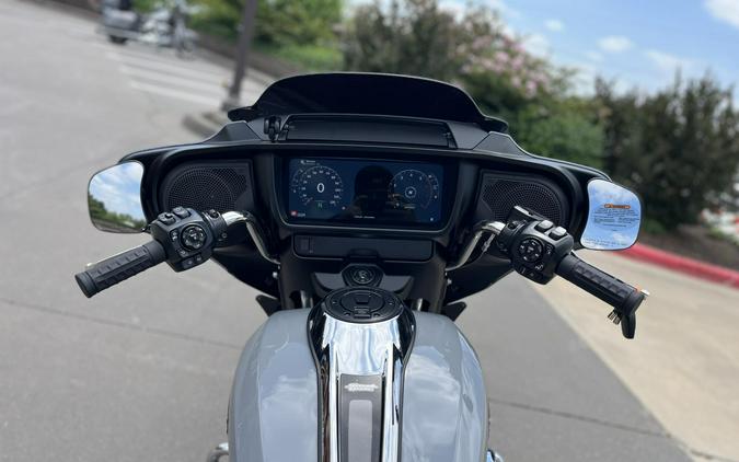 2026 Harley-Davidson® FLHX Street Glide® DRK BILIARD GRY