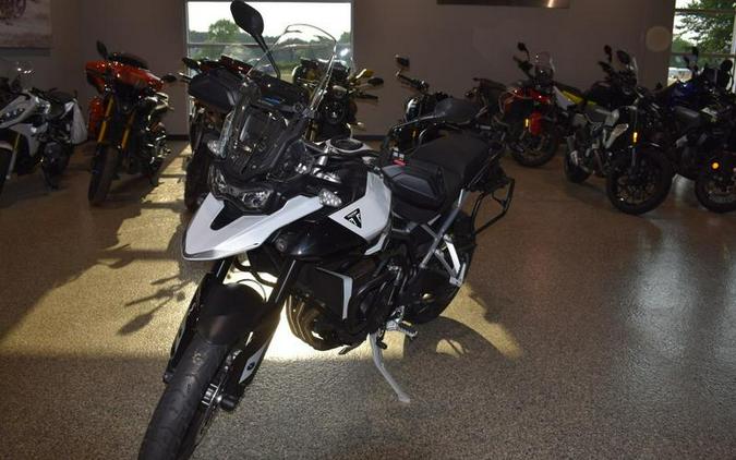 2025 Triumph Tiger 900 GT Pro Graphite / Sapphire Black
