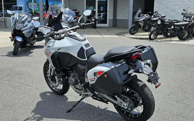 2023 Ducati Multistrada V4S Iceberg White - Spoked Wheels