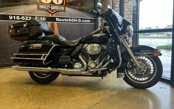2009 Harley-Davidson Electra Glide® Ultra Classic® Exclusive - Vivid Black - Firefighter