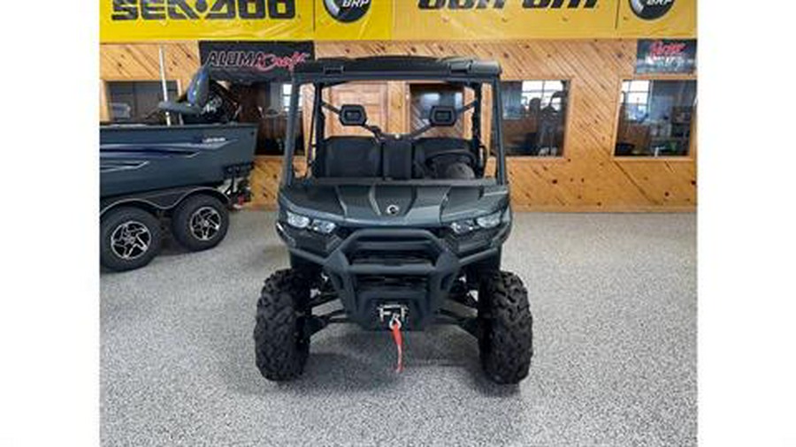 2024 Can-Am Defender XT HD10