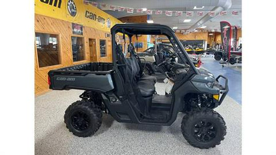 2024 Can-Am Defender XT HD10