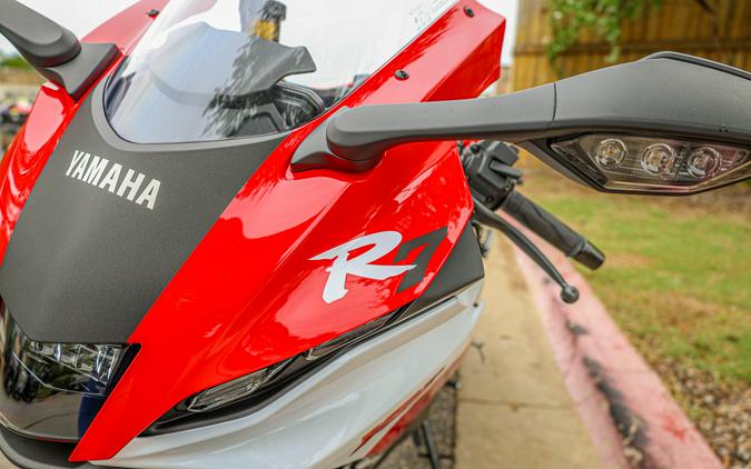 2026 YAMAHA YZFR7