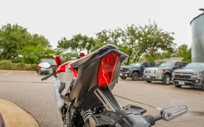 2026 YAMAHA YZFR7
