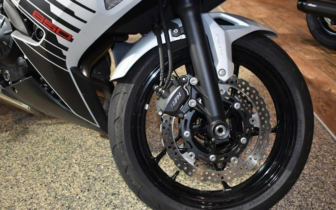 2026 Kawasaki Ninja® 650 ABS