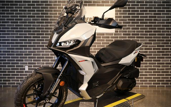 2027 Aprilia SR GT SRGT 400