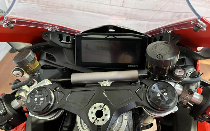 2026 Ducati PANIGALE V4