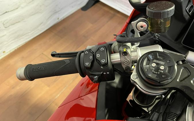2026 Ducati PANIGALE V4