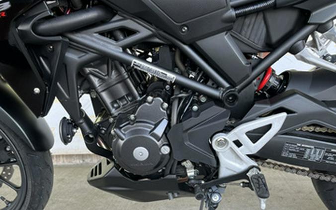 2025 Honda CB300R ABS