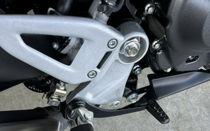 2025 Honda CB300R ABS
