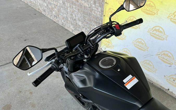 2025 Honda CB300R ABS
